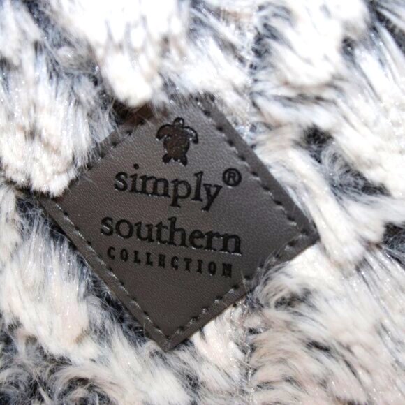🧥 Simply Southern Fuzzy Quarter-Zip Pullover – Size M – Ultra Soft & Cozy! - Picture 6 of 8